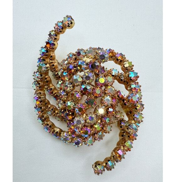 Vintage 1950s Atomic Swirl Brooch Aurora Borealis Rhinestone Galaxy Pin - Picture 1 of 9